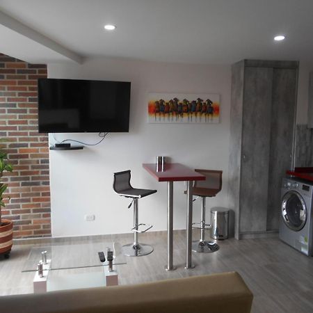 San Peter Suites Медельин Экстерьер фото