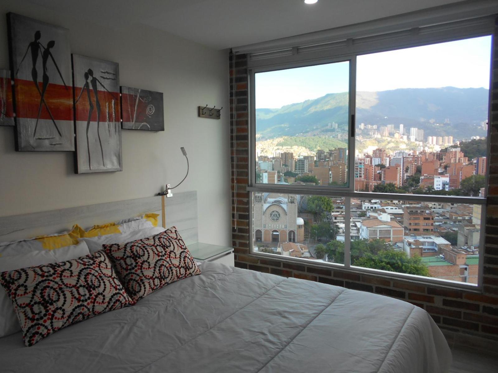 San Peter Suites Медельин Экстерьер фото